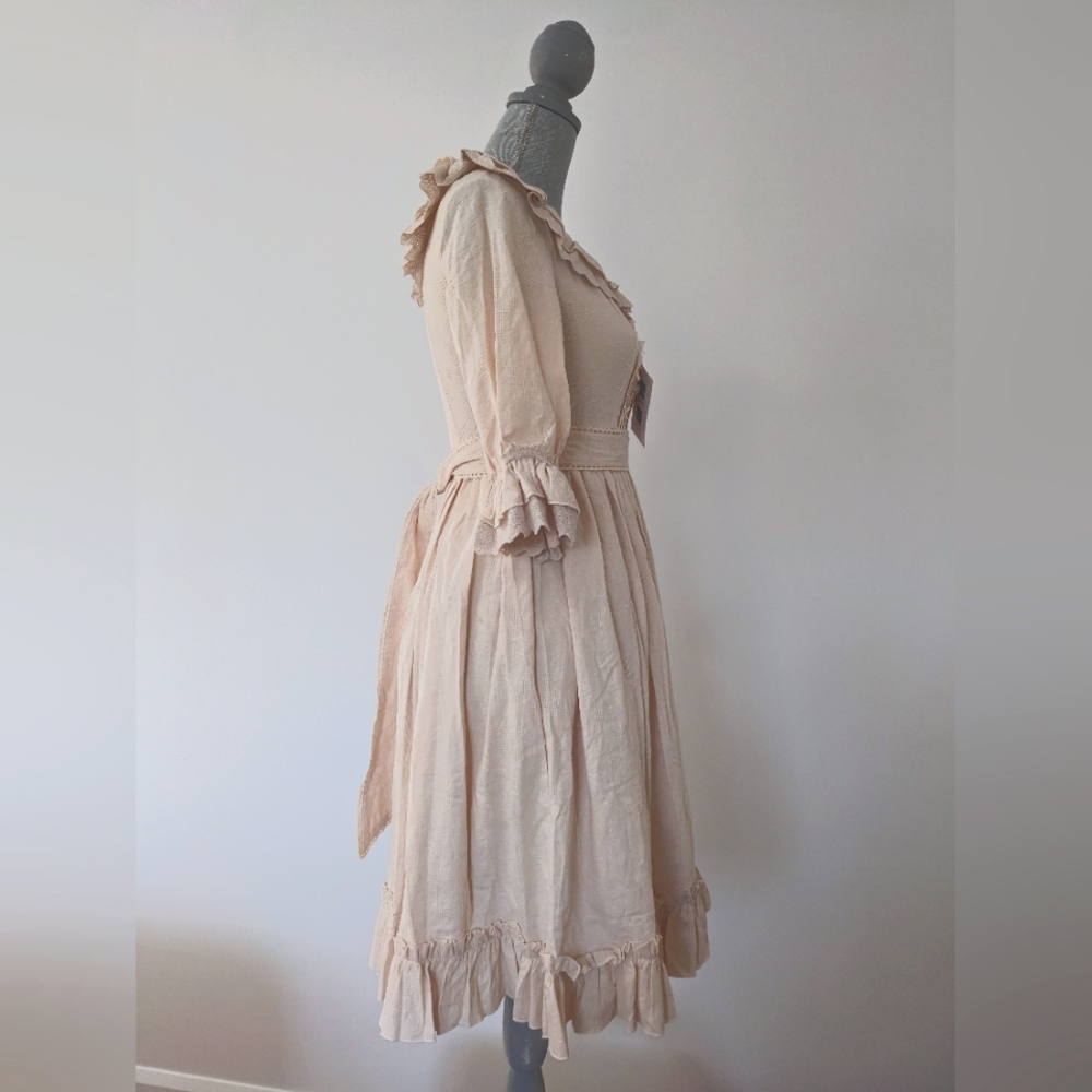 New with tags, this cottagecore dress is perfect for a summer picnic - Picture 3 of 5
